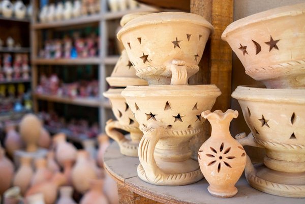 Comment découvrir les traditions de la poterie dans la région de Provence, France ?